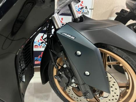 YAMAHA Xmax 250 , Foto 15