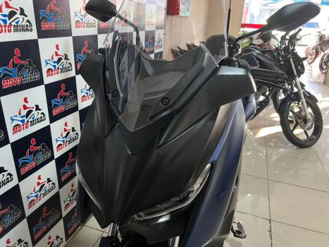 YAMAHA Xmax 250 , Foto 3