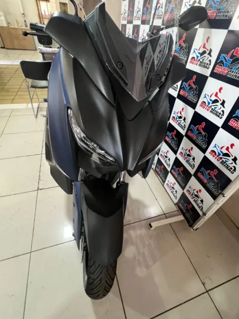 YAMAHA Xmax 250 , Foto 12