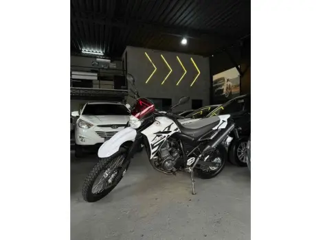 YAMAHA XT 660 R , Foto 2