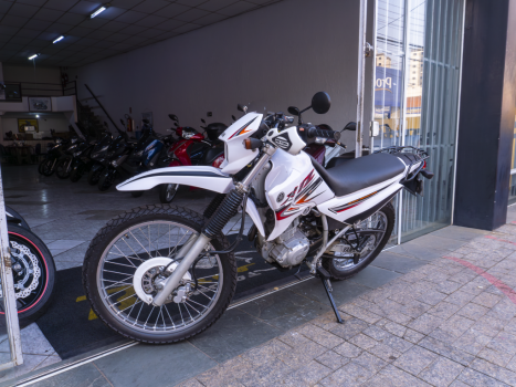 YAMAHA XTZ 125 E, Foto 3