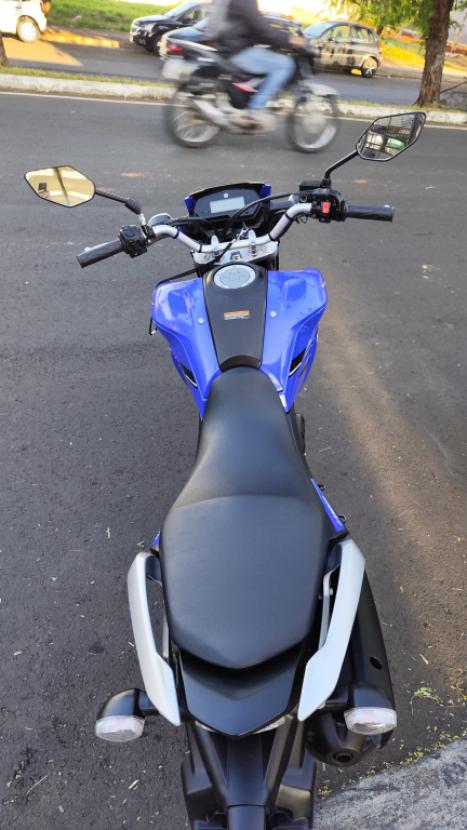 YAMAHA XTZ 250 LANDER, Foto 5