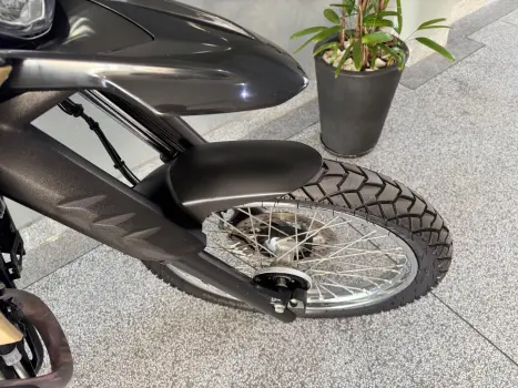 YAMAHA XTZ 250 LANDER, Foto 12