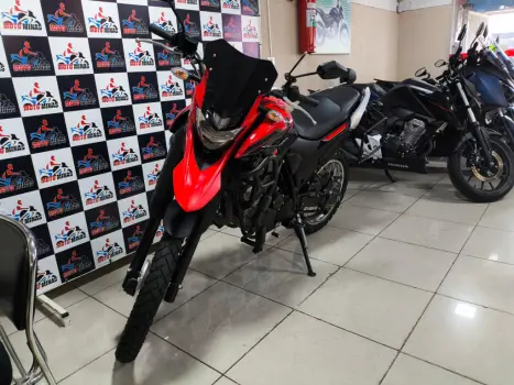 YAMAHA XTZ 250 LANDER, Foto 2