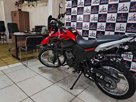 YAMAHA XTZ 250 LANDER, Foto 3
