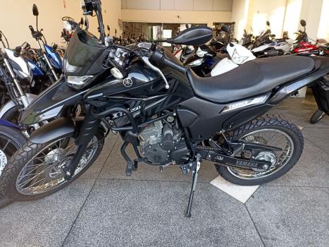 YAMAHA XTZ 250 LANDER, Foto 2
