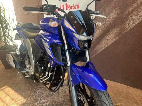 YAMAHA YS Fazer 250 LIMITED EDITION, Foto 9