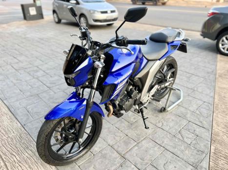 YAMAHA YS Fazer 250 LIMITED EDITION, Foto 7