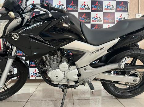 YAMAHA YS Fazer 250 , Foto 6