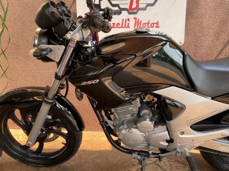 YAMAHA YS Fazer 250 , Foto 4