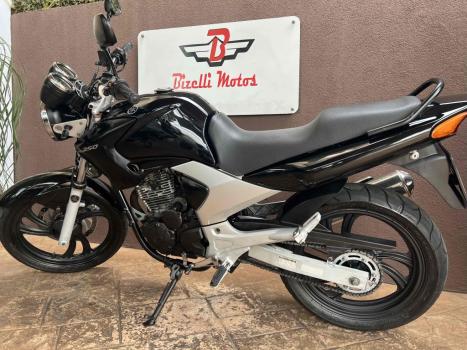YAMAHA YS Fazer 250 LIMITED EDITION, Foto 3