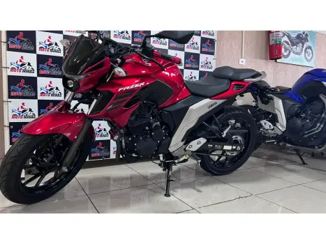YAMAHA YS Fazer 250 , Foto 3