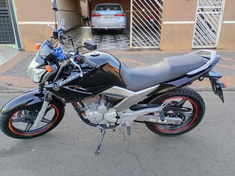 YAMAHA YS Fazer 250 LIMITED EDITION, Foto 4