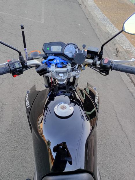 YAMAHA YS Fazer 250 LIMITED EDITION, Foto 6