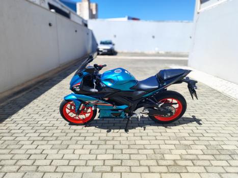 YAMAHA YZF R3 300 ABS, Foto 3