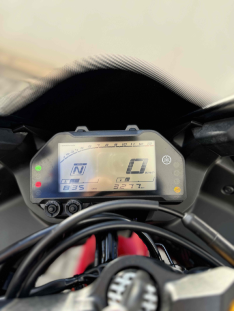 YAMAHA YZF R3 320 ABS, Foto 6