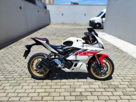 YAMAHA YZF R3 320 ABS, Foto 5