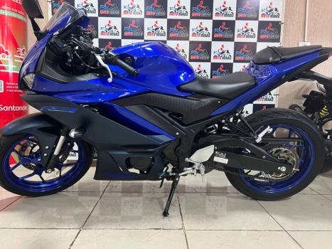 YAMAHA YZF R3 320 ABS, Foto 2