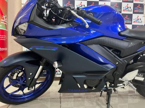 YAMAHA YZF R3 320 ABS, Foto 3