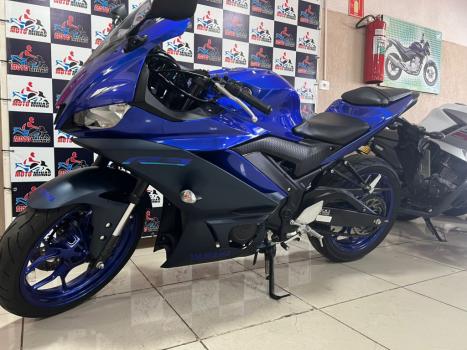 YAMAHA YZF R3 320 ABS, Foto 4