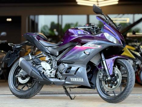 YAMAHA YZF R3 320 ABS, Foto 2