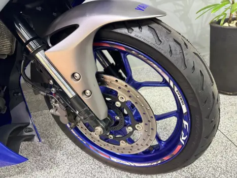 YAMAHA YZF R3 320 ABS, Foto 14