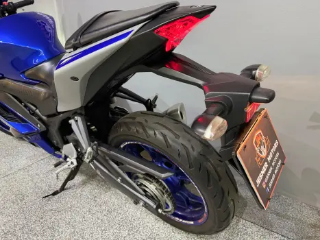 YAMAHA YZF R3 320 ABS, Foto 19