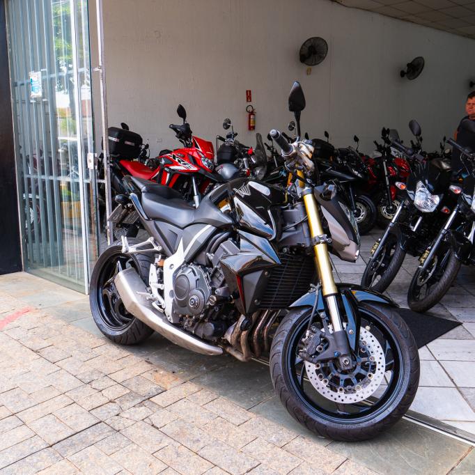 Comprar Honda CB 1000 R Preto 2014 em Americana-SP