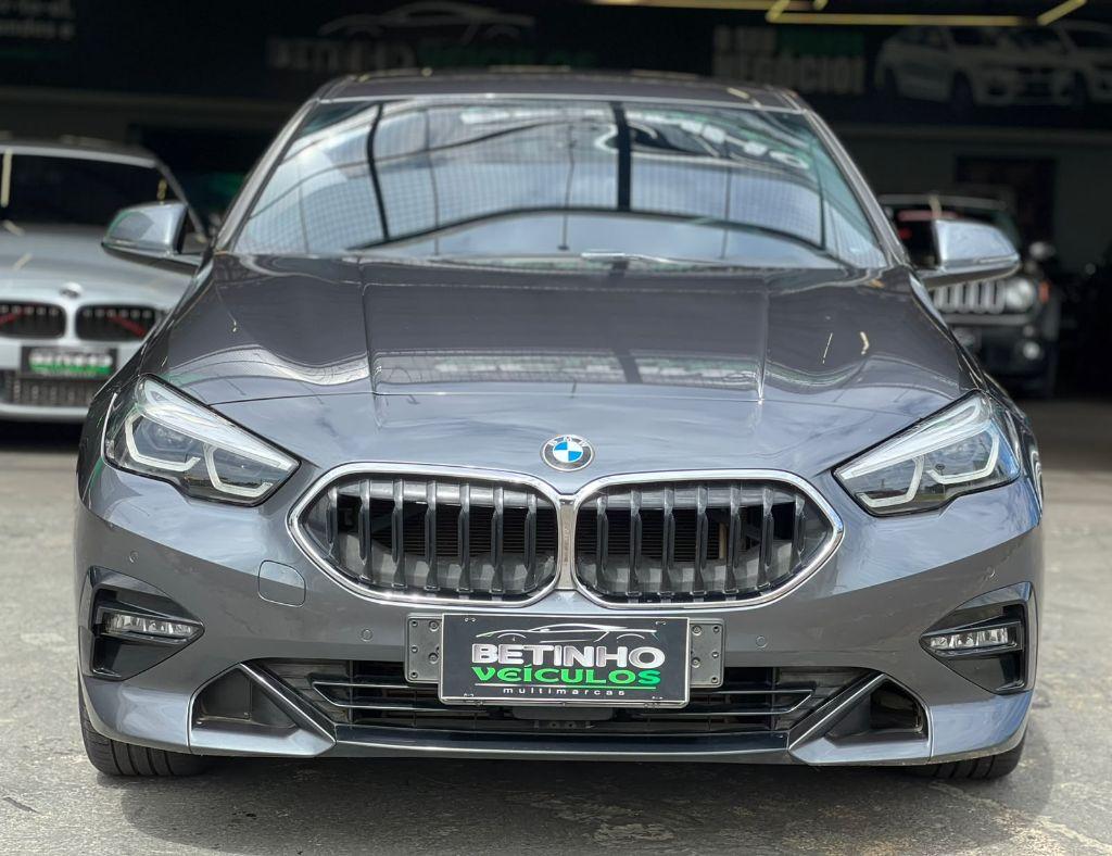 BMW 218I - Foto