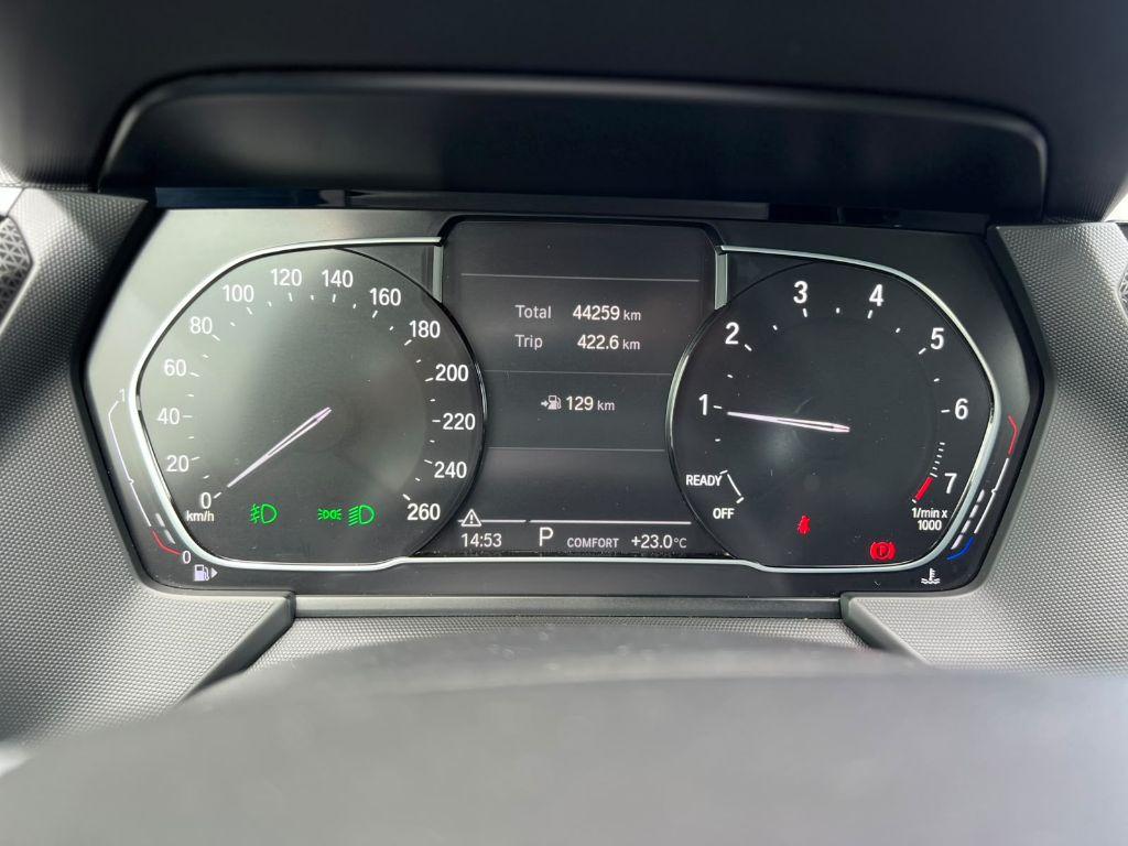 BMW 218I - Foto