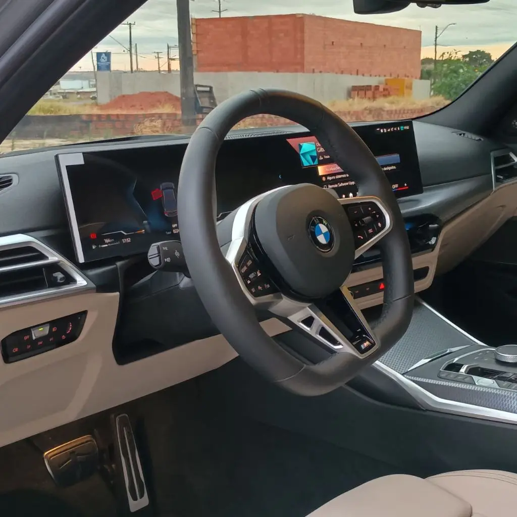 BMW 320I - Foto