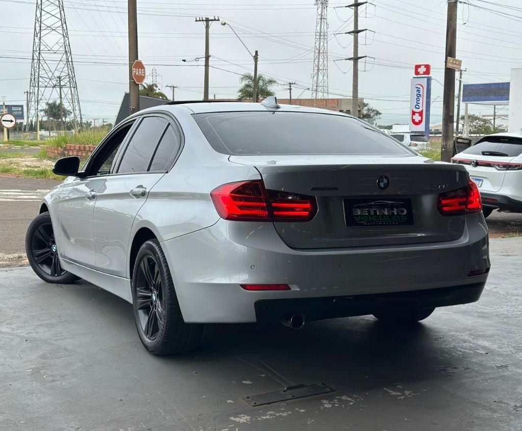 BMW 320I - Foto