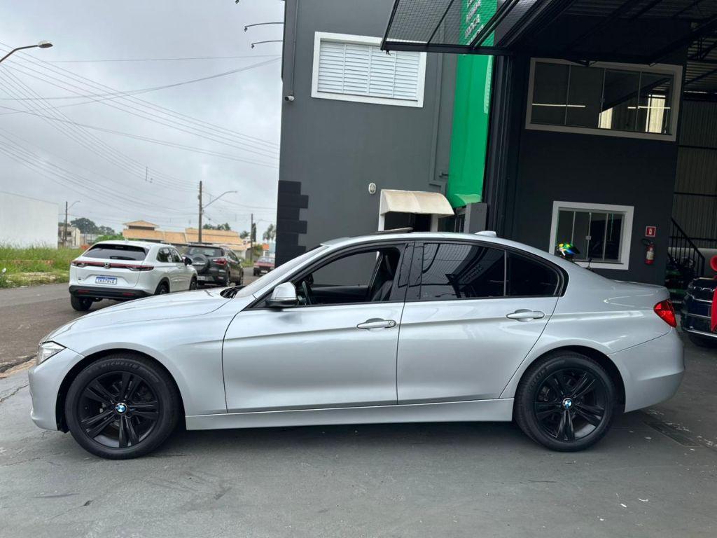 BMW 320I - Foto