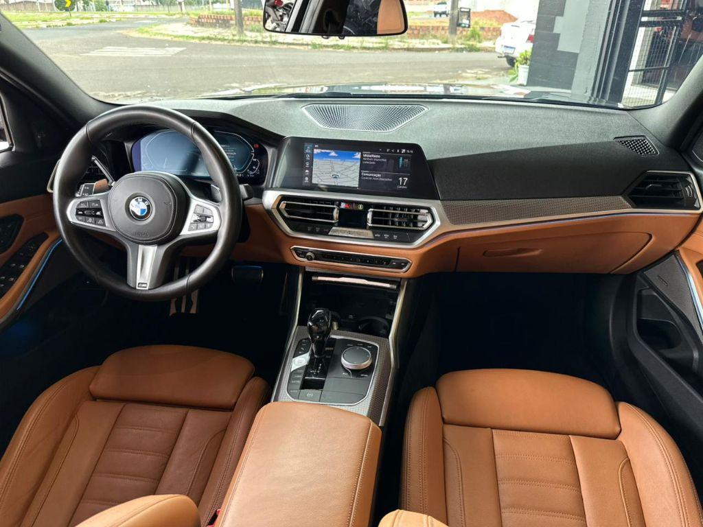 BMW 330E - Foto