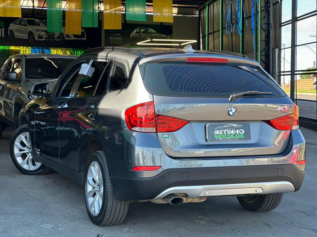 BMW X1 - Foto