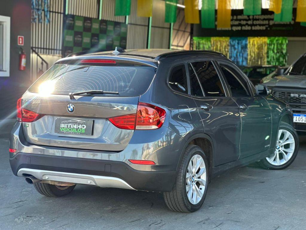 BMW X1 - Foto