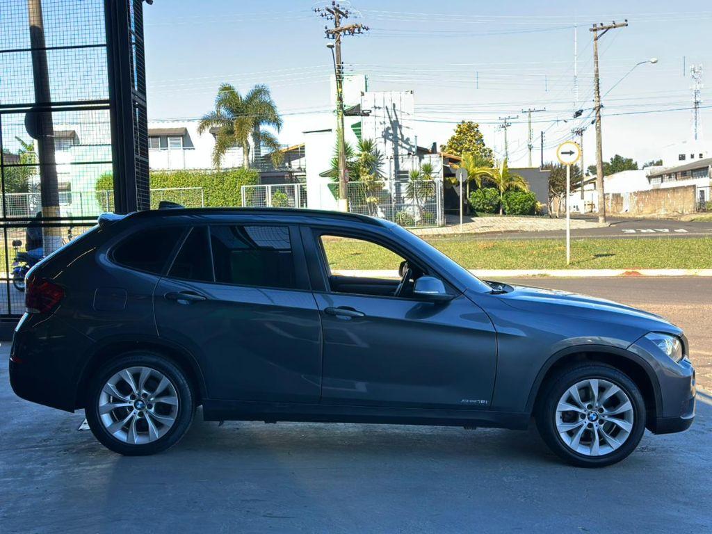 BMW X1 - Foto