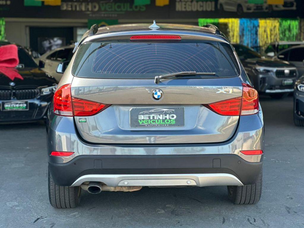 BMW X1 - Foto
