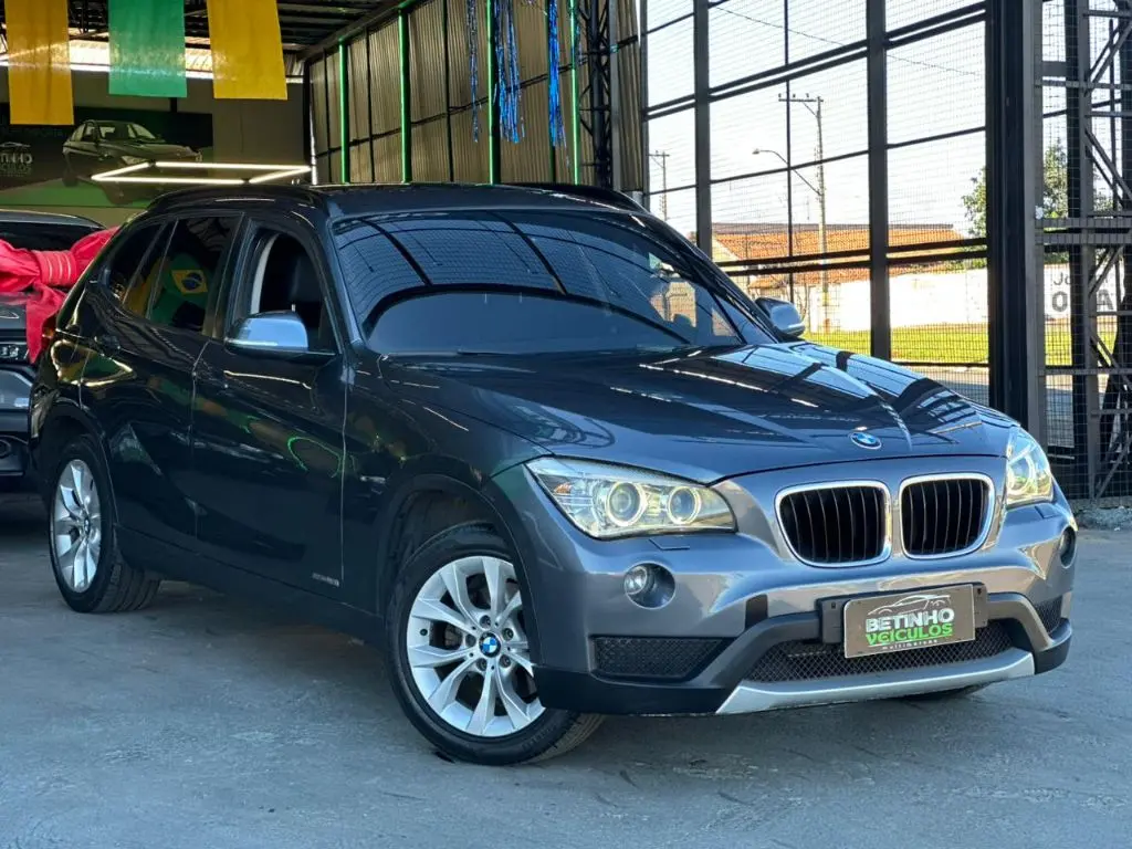 BMW X1 - Foto
