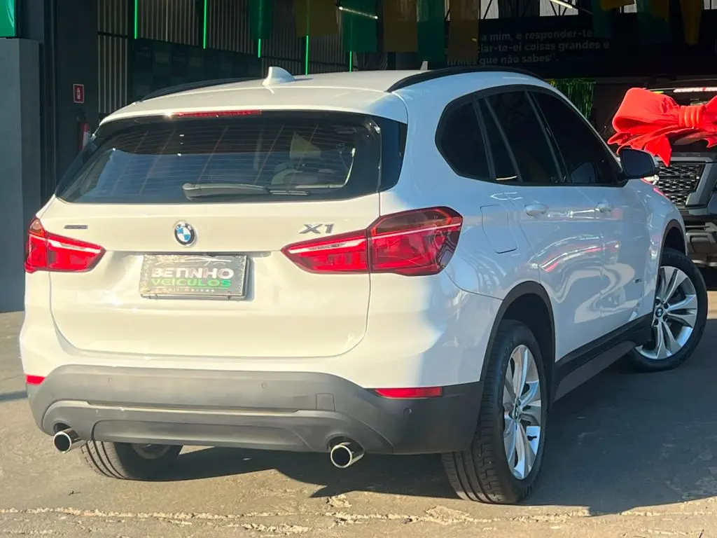 BMW X1 - Foto