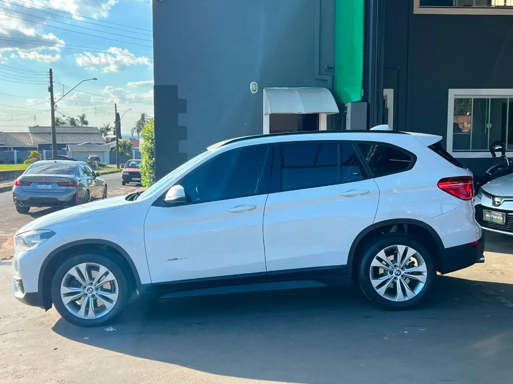 BMW X1 - Foto