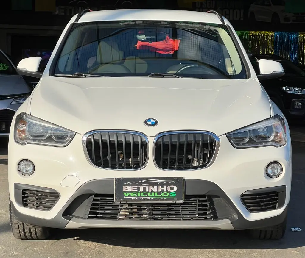 BMW X1 - Foto