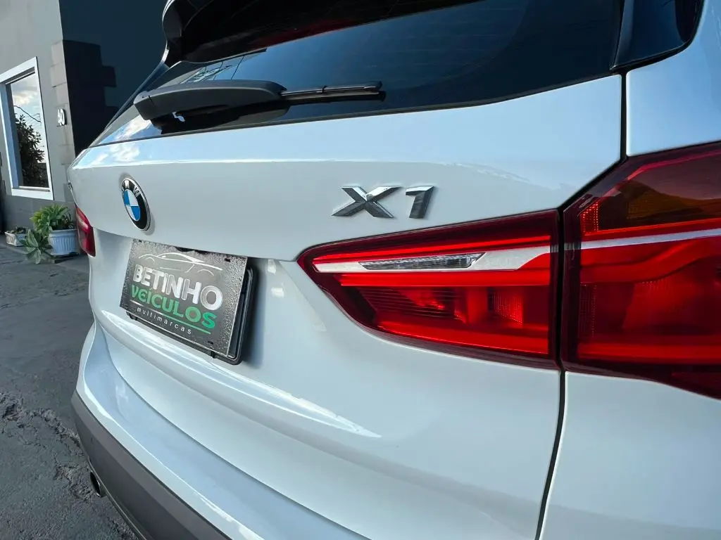 BMW X1 - Foto