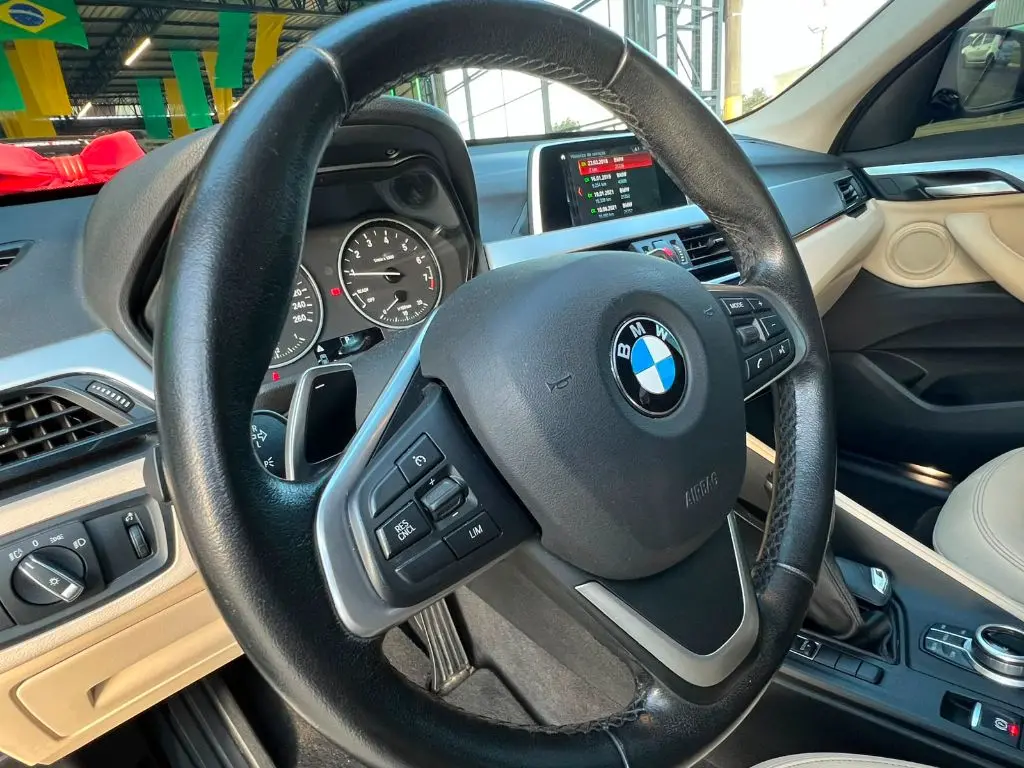 BMW X1 - Foto