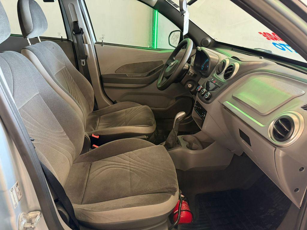 CHEVROLET Agile - Foto