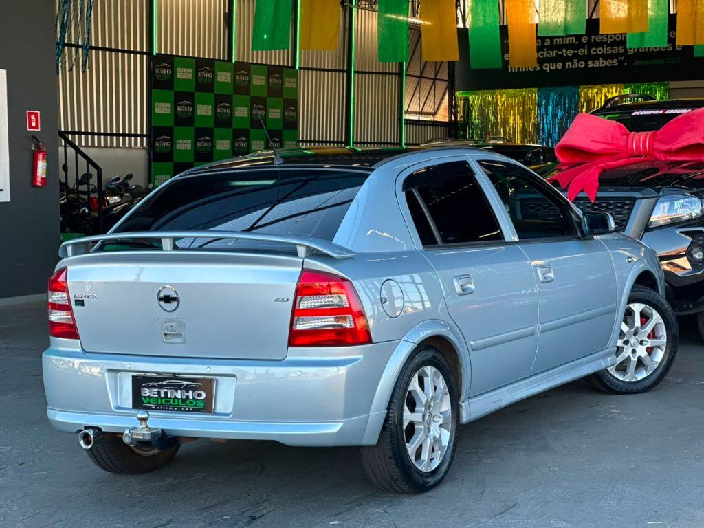 CHEVROLET Astra Sedan - Foto