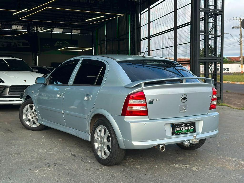 CHEVROLET Astra Sedan - Foto