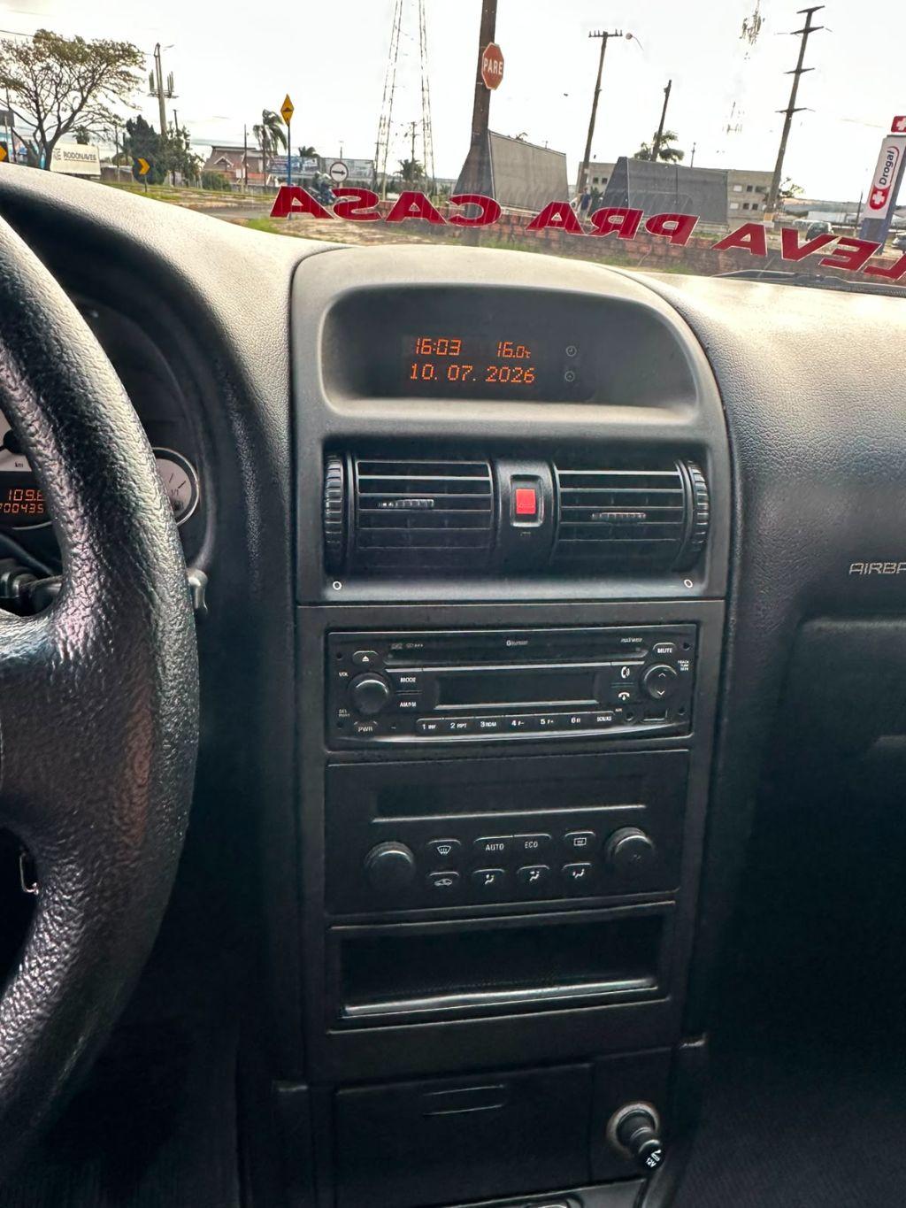 CHEVROLET Astra Sedan - Foto