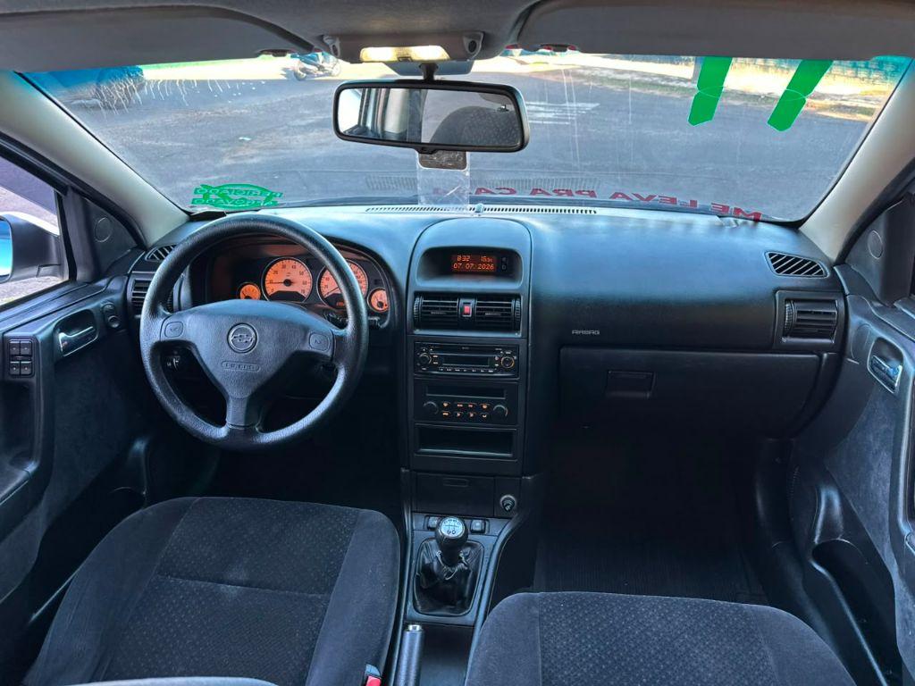 CHEVROLET Astra Sedan - Foto