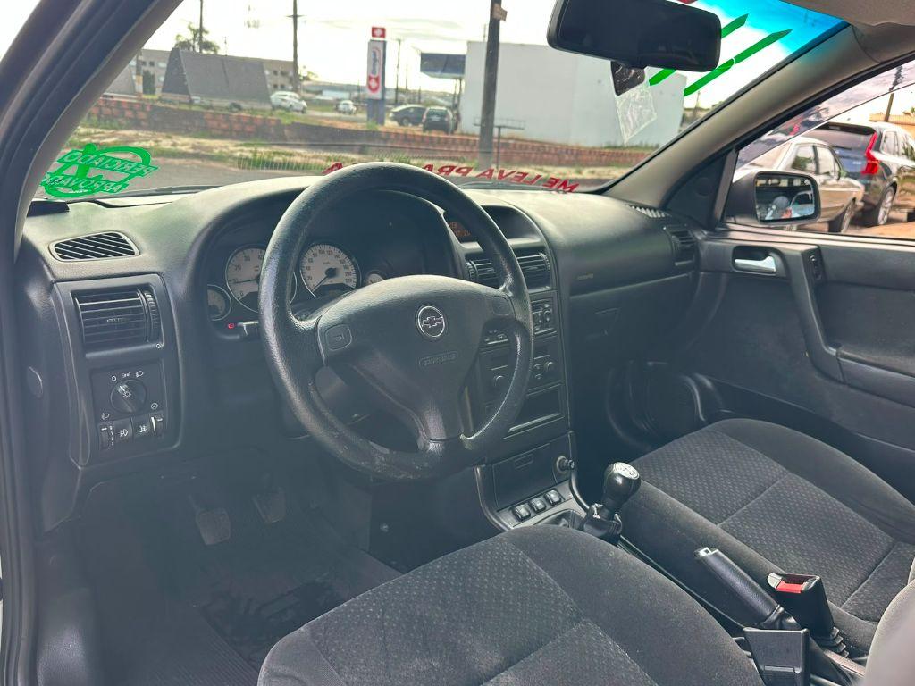 CHEVROLET Astra Sedan - Foto